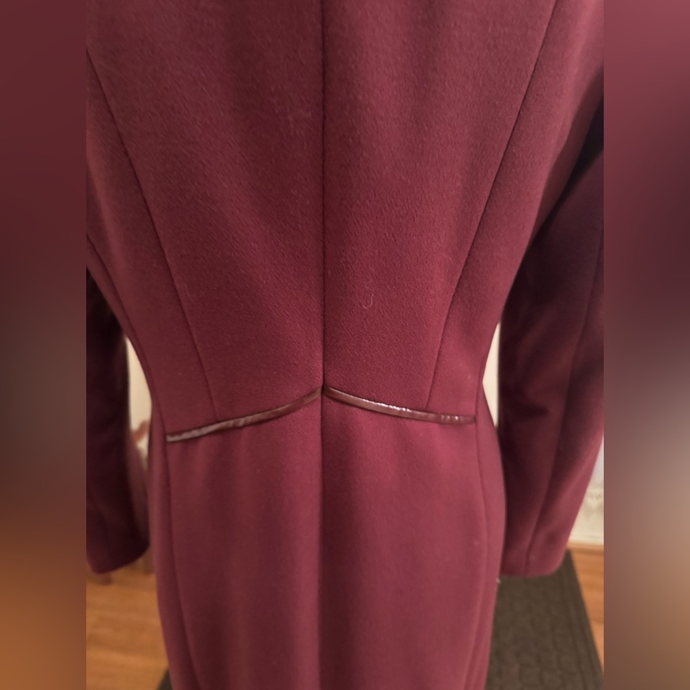 WHBM Elegant Burgundy Coat with Faux Fur REMOVEABLE Collar - Picture 10 of 17